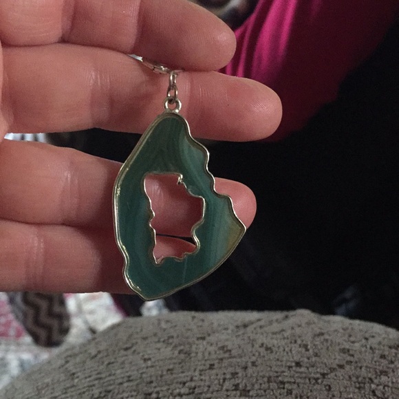 Earrings - Picture 6 of 7